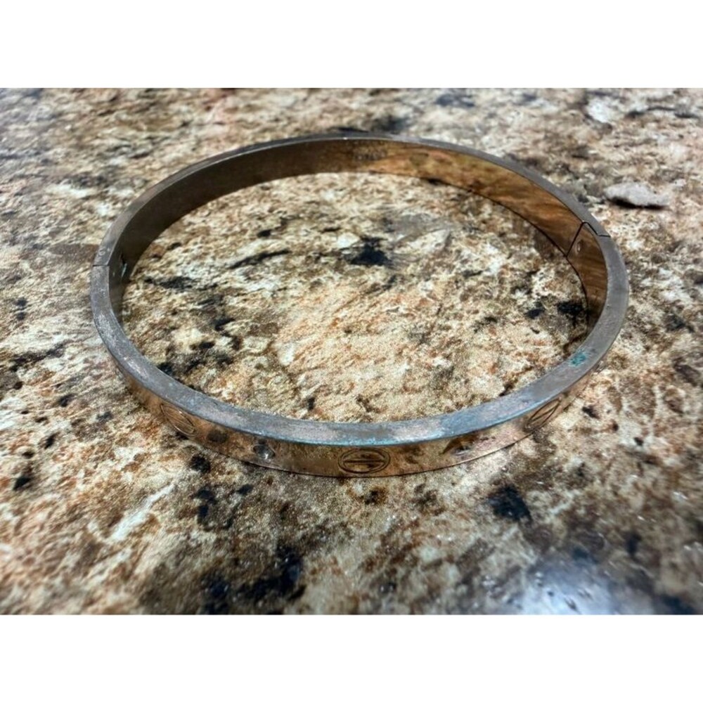 18KGP Gold Plated Love Style Hinged Bangle Bracelet Screw Motif Rhinestone 7β